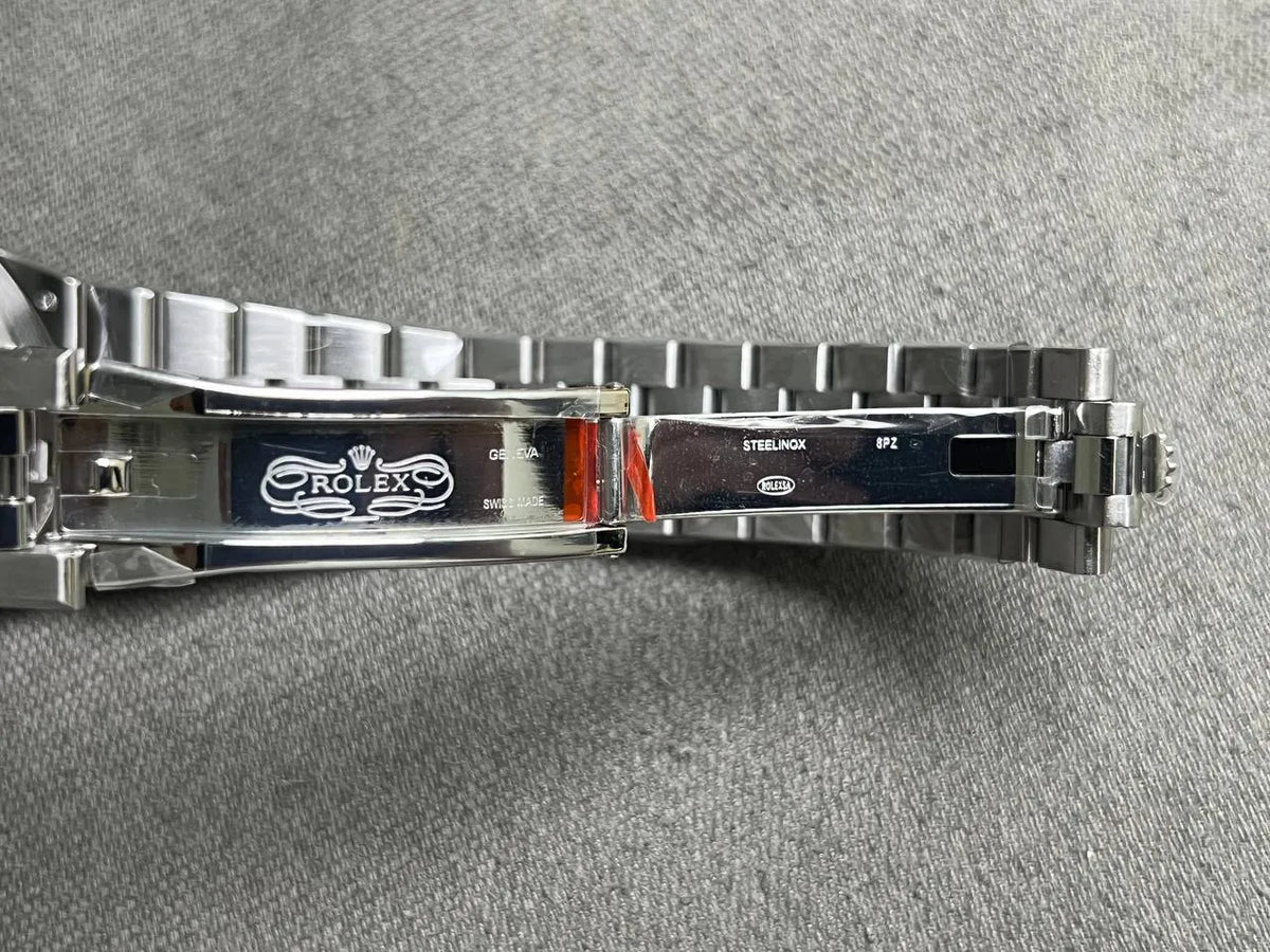 Land-Dweller 40 mm Stainless Steel (2025)